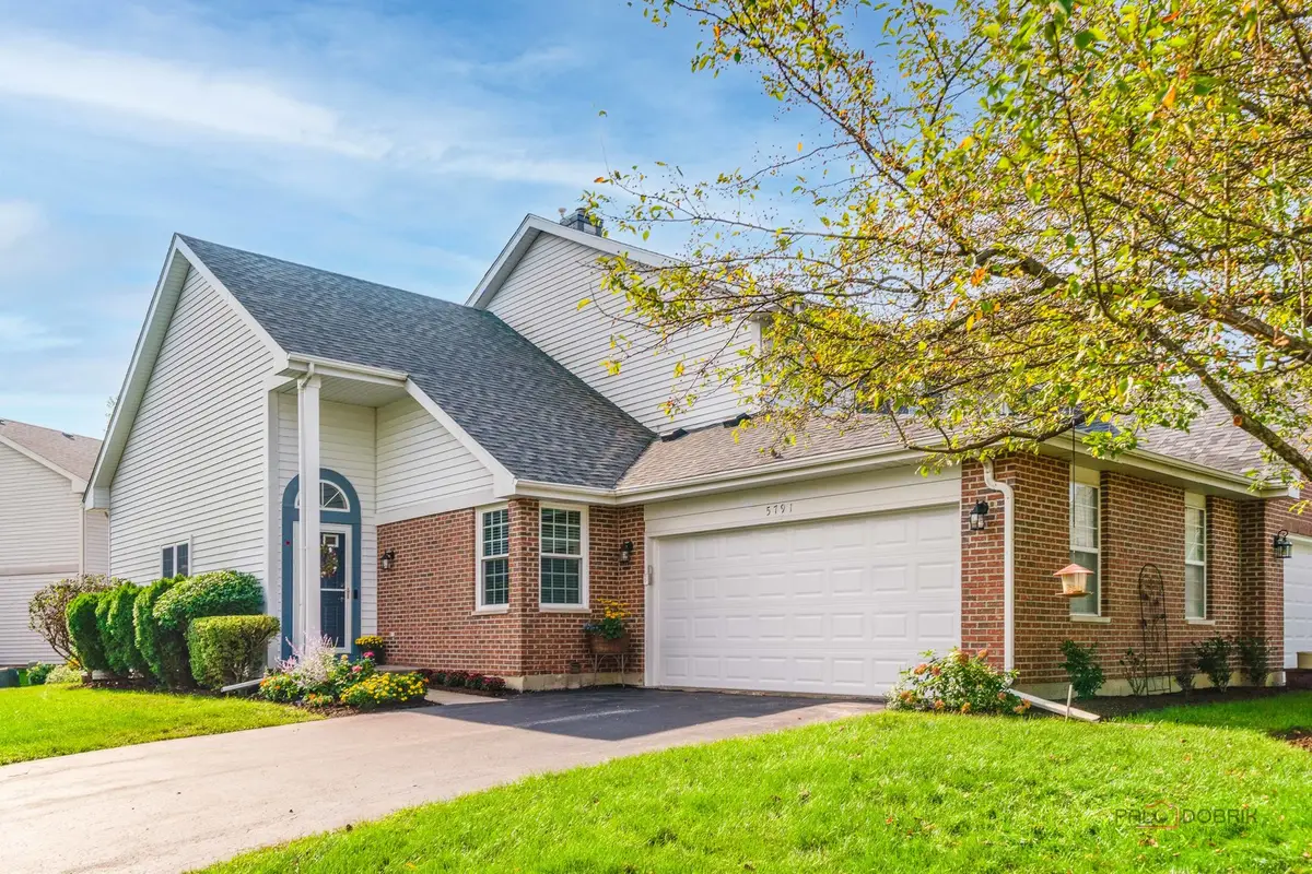 5791 Regency Court, Gurnee, IL 60031 - #1