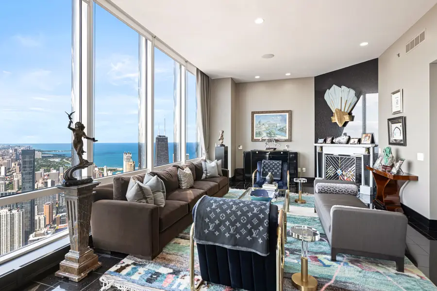 Address Withheld By Seller, Chicago, IL 60611 - #2