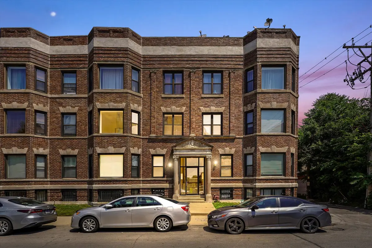 348 E 41st Street, Chicago, IL 60653 - #1