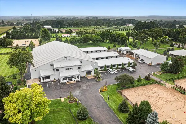 2S976 Deerpath Road, Batavia, IL 60510