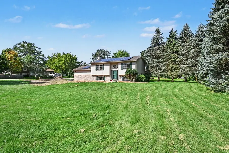 40020 N Adelphi Avenue, Beach Park, IL 60099 - #2
