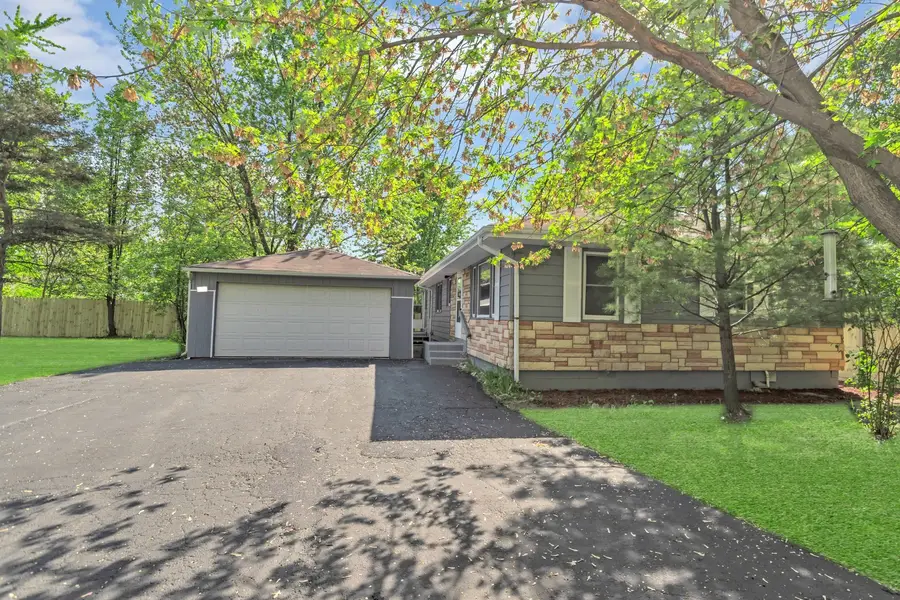 117 Arthur Avenue, South Elgin, IL 60177 - #2