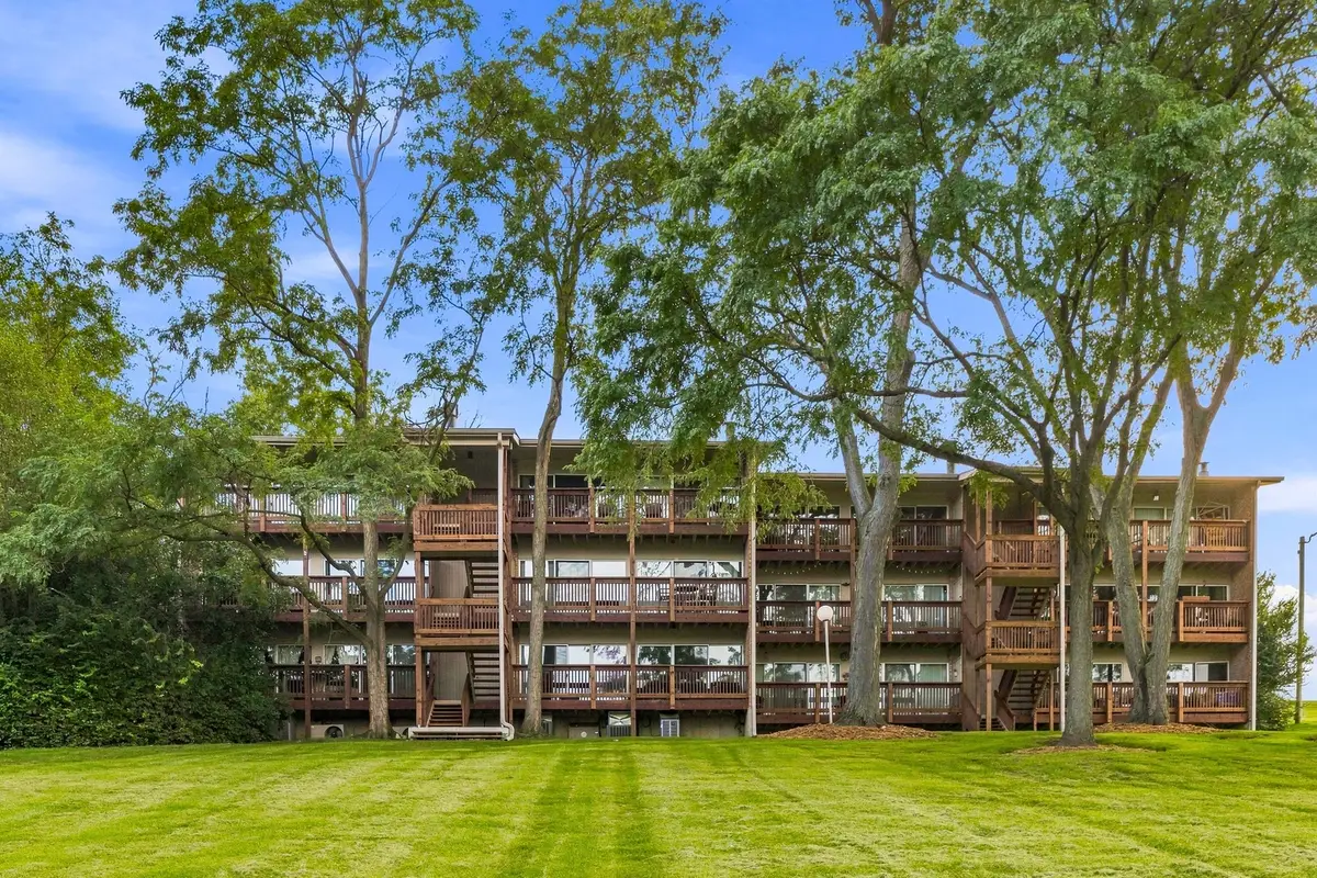 5803 Oakwood Drive #2D, Lisle, IL 60532 - #1