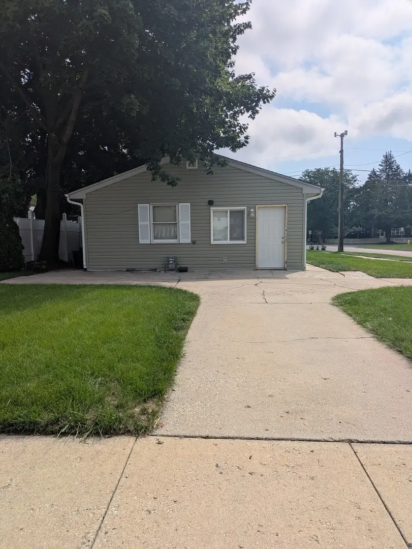 1818 W Monroe Street, Waukegan, IL 60085 - #2