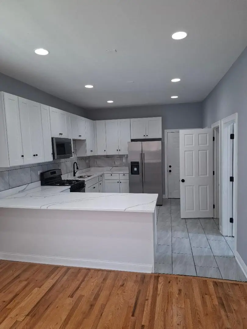 839 W 54th Street, Chicago, IL 60609 - #3