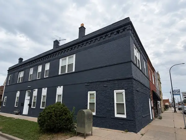 2301 S Laramie Avenue, Cicero, IL 60804