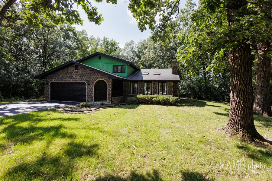 855 Charles Street, Crete, IL 60417 - #3