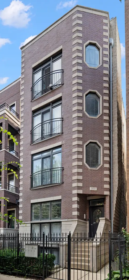 3531 N Wilton Avenue #4, Chicago, IL 60657
