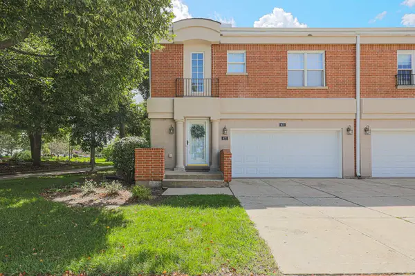 407 Town Place Circle #407, Buffalo Grove, IL 60089