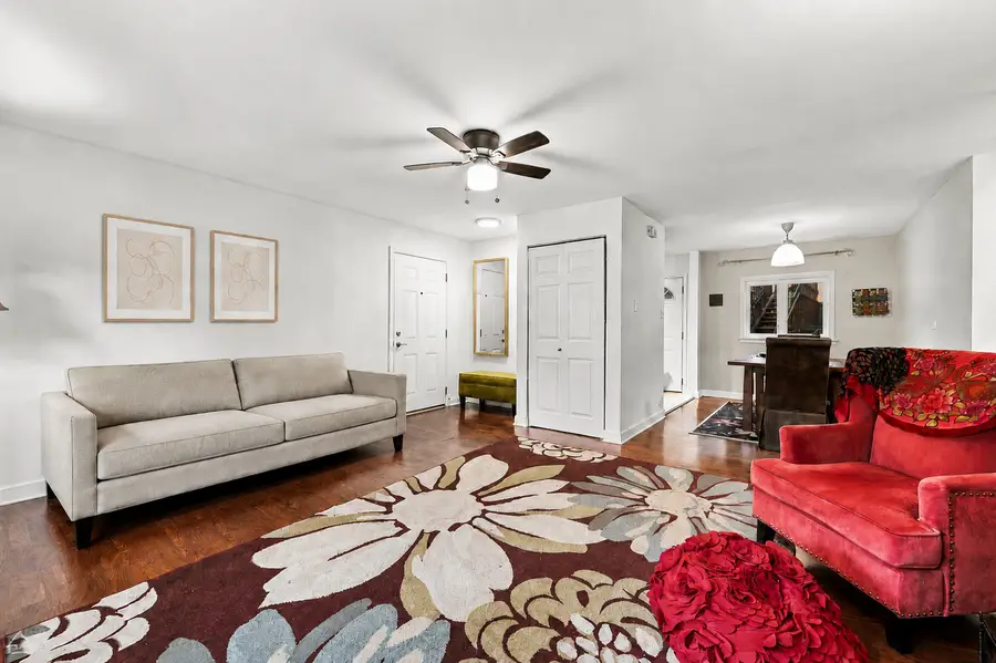 630 Hull Terrace #1W, Evanston, IL 60202 - #3