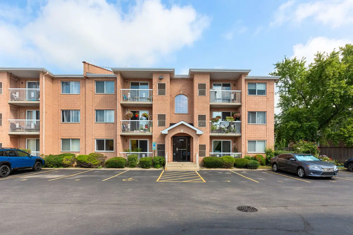 4201 Quinlan Road #102B, Glenview, IL 60025 - #1