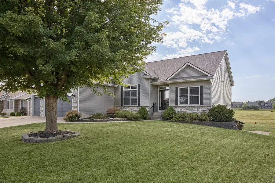 1030 S 5th Street, Eldridge, IA 52748 - #3