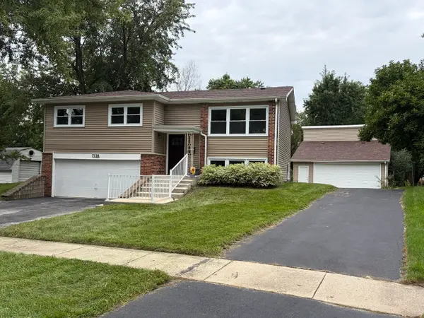 7728 Dalewood Parkway, Woodridge, IL 60517
