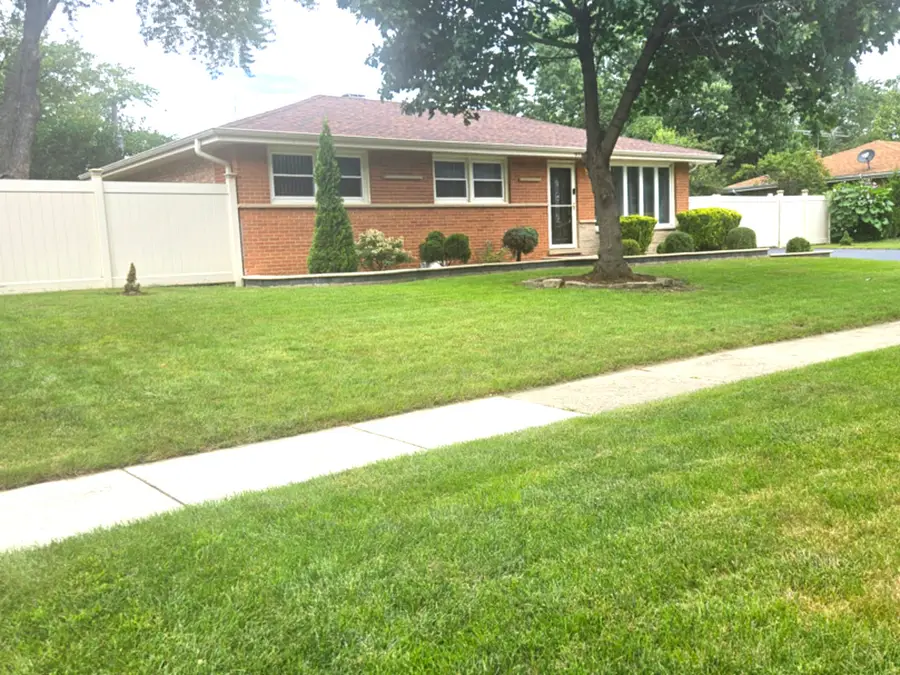 978 E Capri Drive, Palatine, IL 60074 - #2