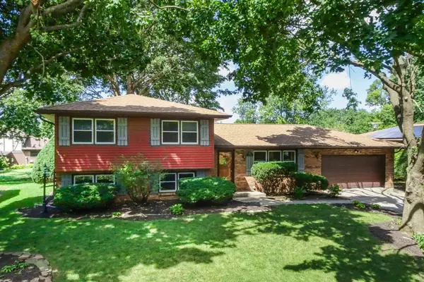 1113 Andover Street, Bloomington, IL 61704