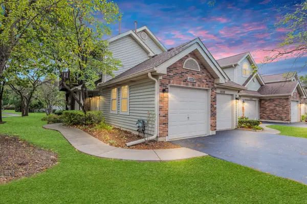 1028 Rockport Drive, Carol Stream, IL 60188