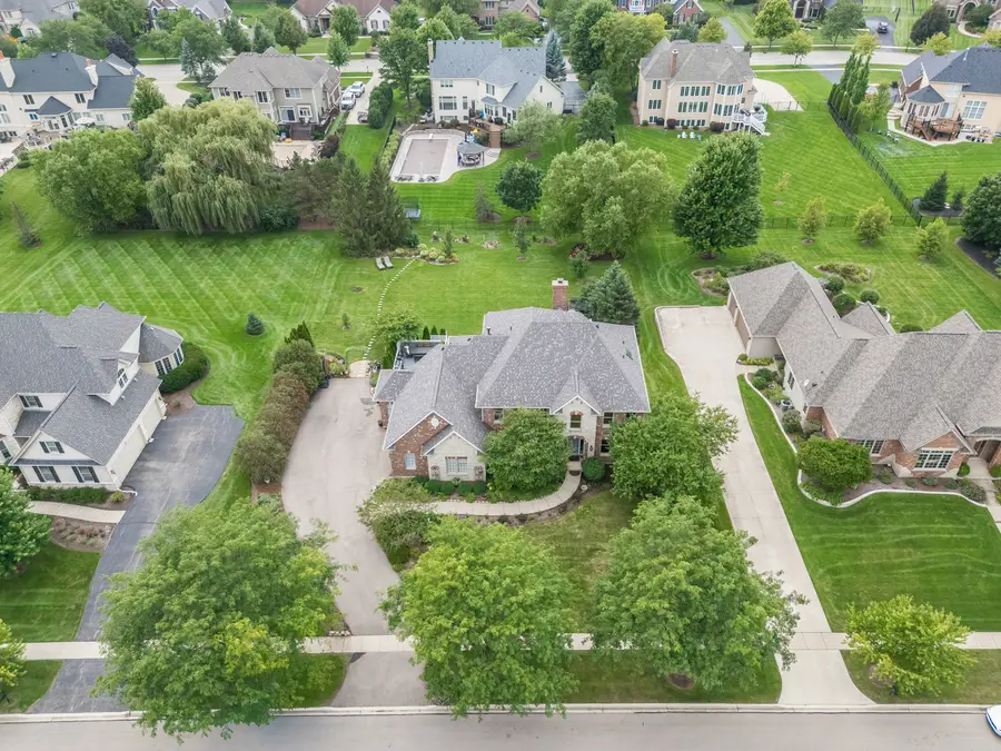 4135 River Ridge Drive, Saint Charles, IL 60175 - #2
