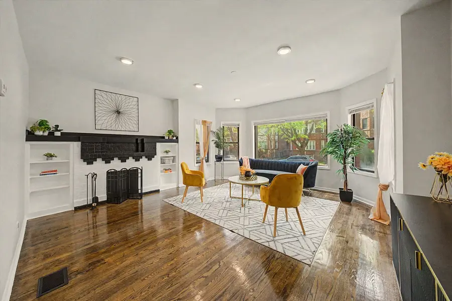 7641 S Phillips Avenue, Chicago, IL 60649 - #3