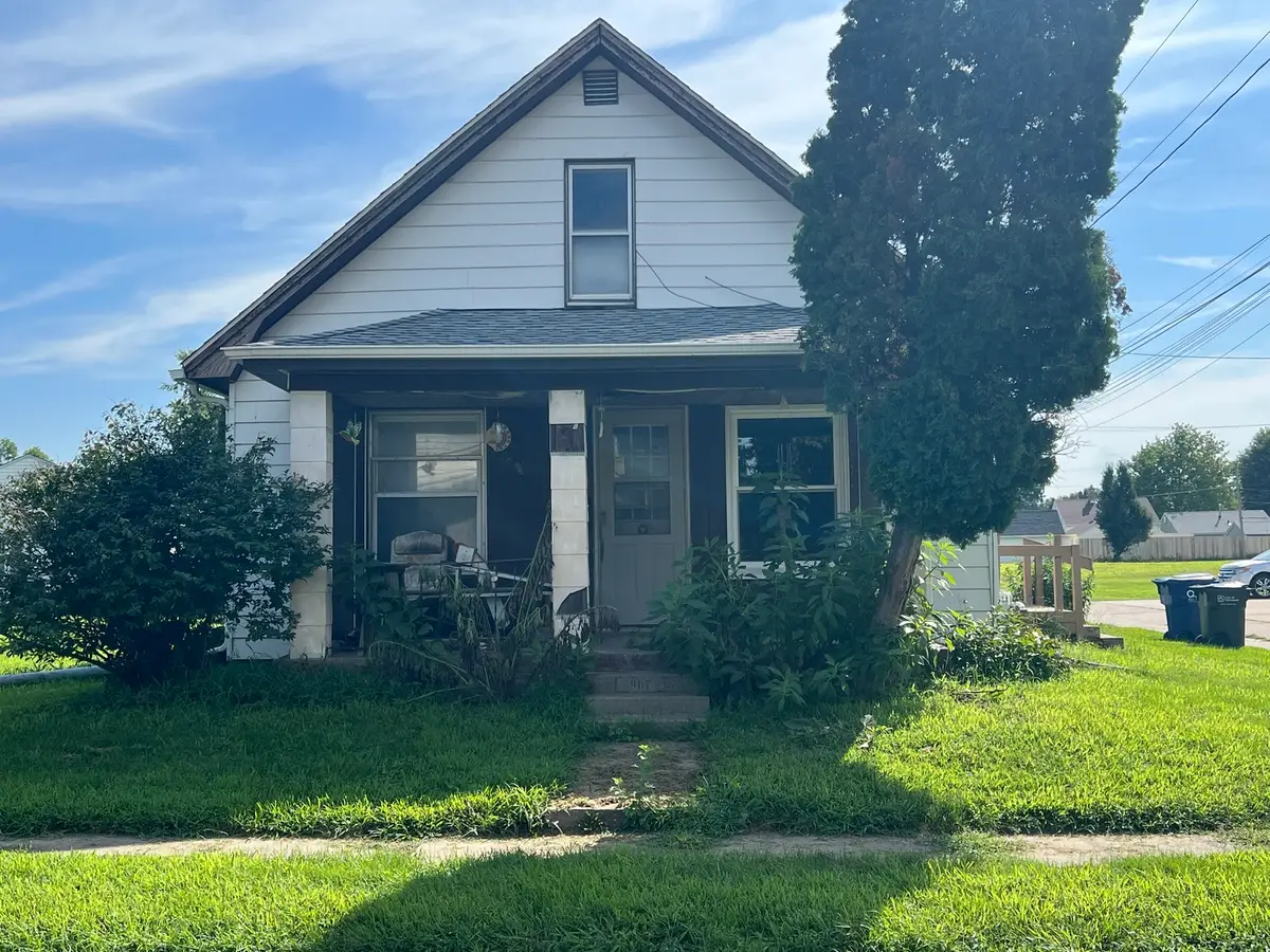 807 S Ohio Avenue, Davenport, IA 52802 - #1