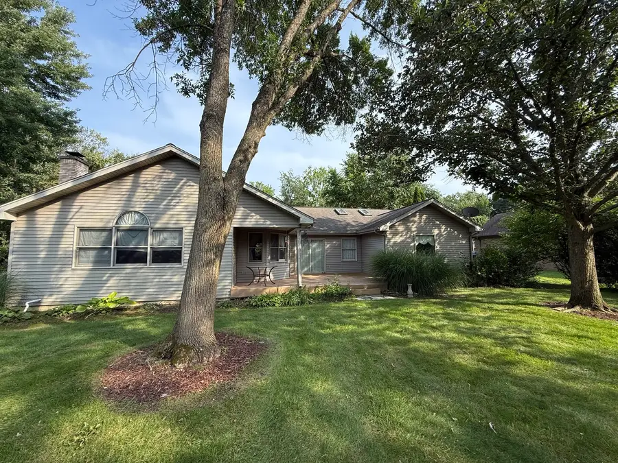 3940 Gloucester Drive, Crete, IL 60417 - #2