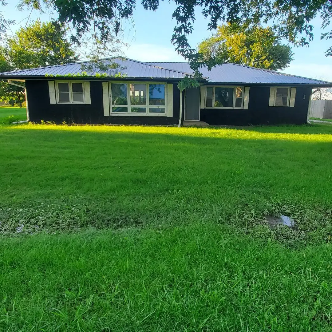 204 3rd Street, Dewey, IL 61840 - #1