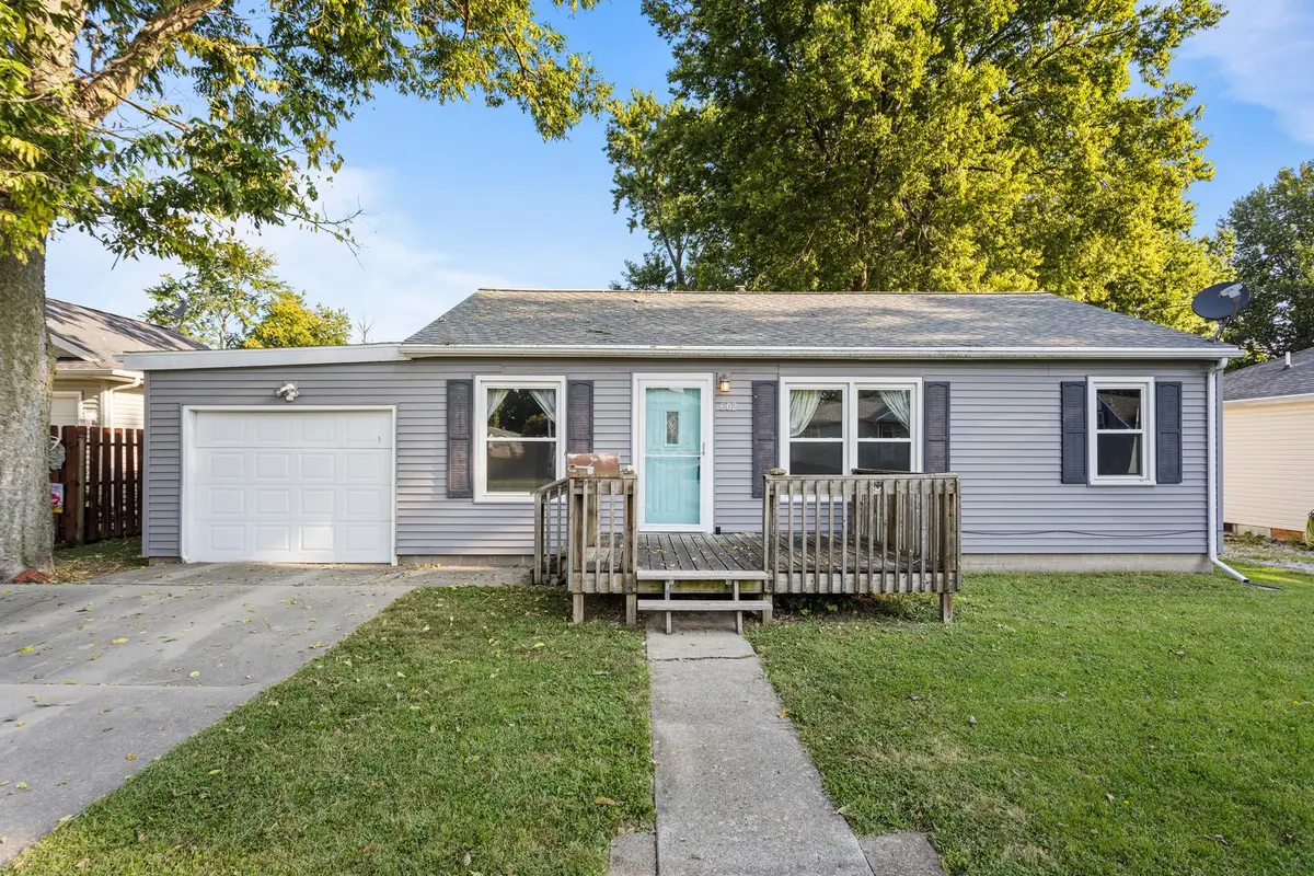 602 E Van Allen Street, Tuscola, IL 61953 - #1