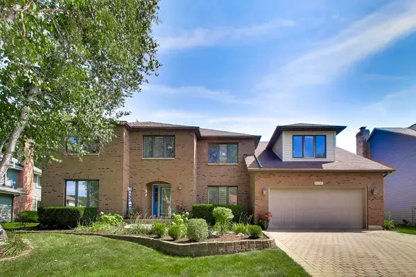 1016 Liberty Drive, Naperville, IL 60540