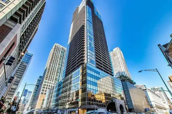 10 E Ontario Street #905, Chicago, IL 60611