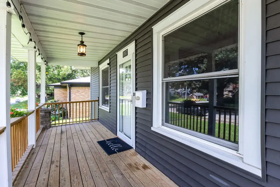 1107 W 16th Street, Davenport, IA 52804 - #3