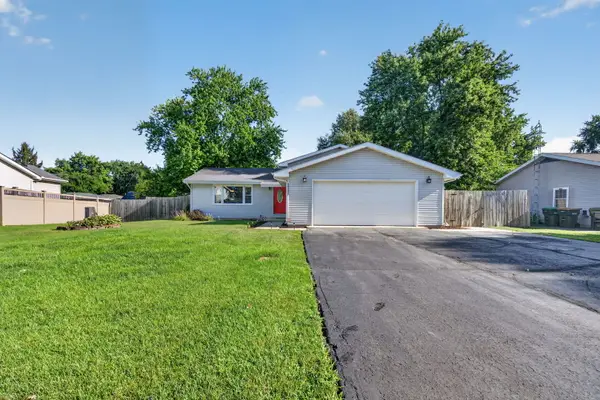 24334 S Valley Drive, Channahon, IL 60410