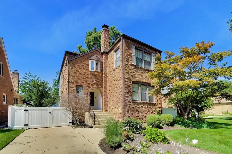 1820 S Ashland Avenue, Park Ridge, IL 60068 - #2