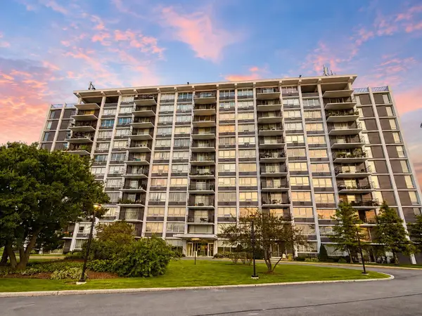 8815 W Golf Road #8F, Niles, IL 60714