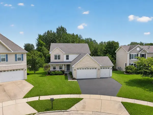 1911 Cameron Drive, Hampshire, IL 60140