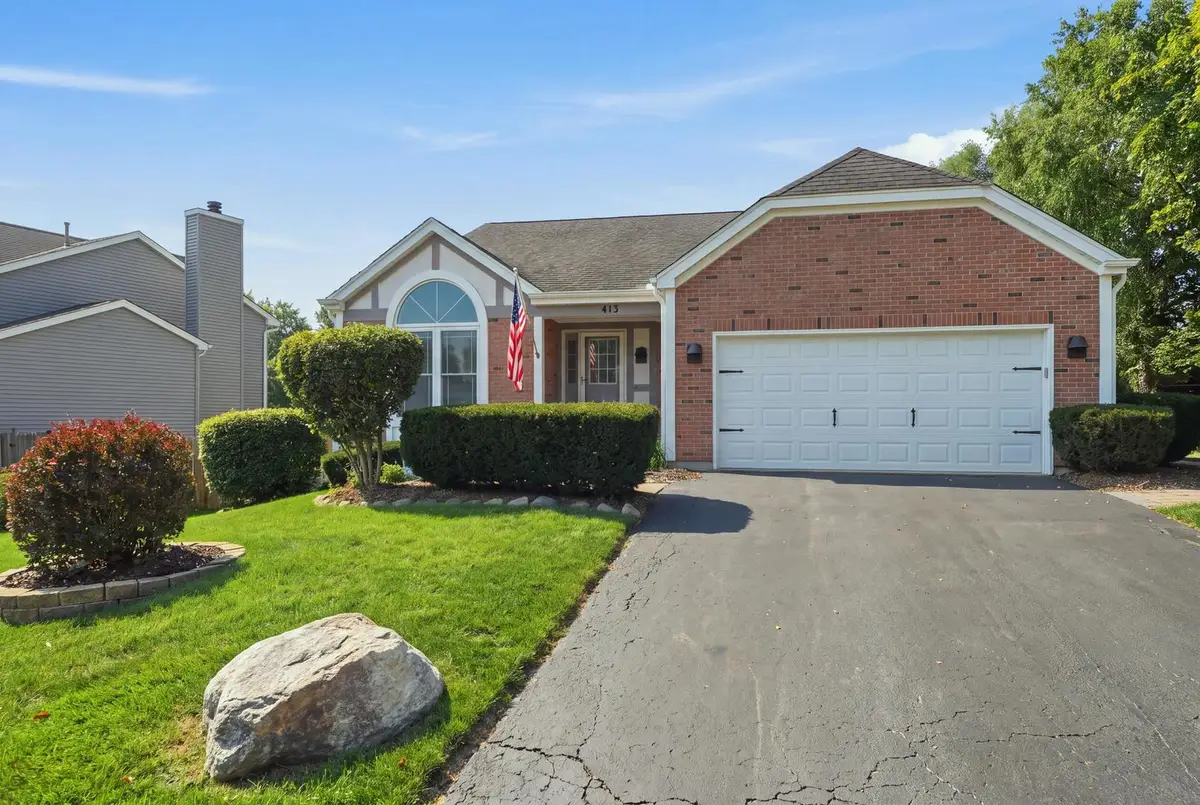 413 Harbor Drive, Carpentersville, IL 60110 - #1