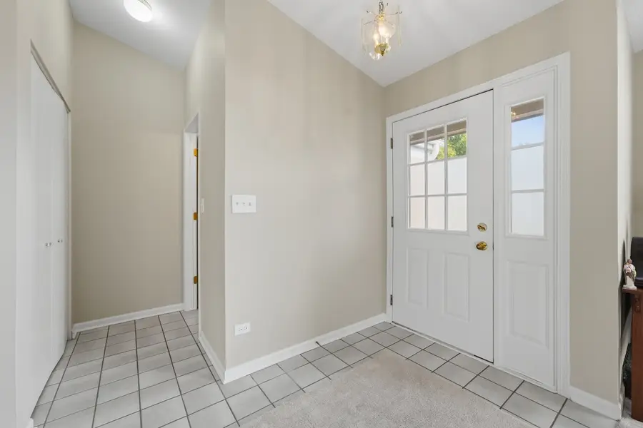 413 Harbor Drive, Carpentersville, IL 60110 - #3