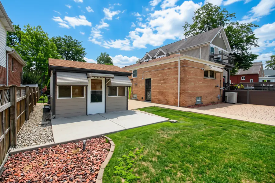 10752 S Albany Avenue, Chicago, IL 60655 - #3