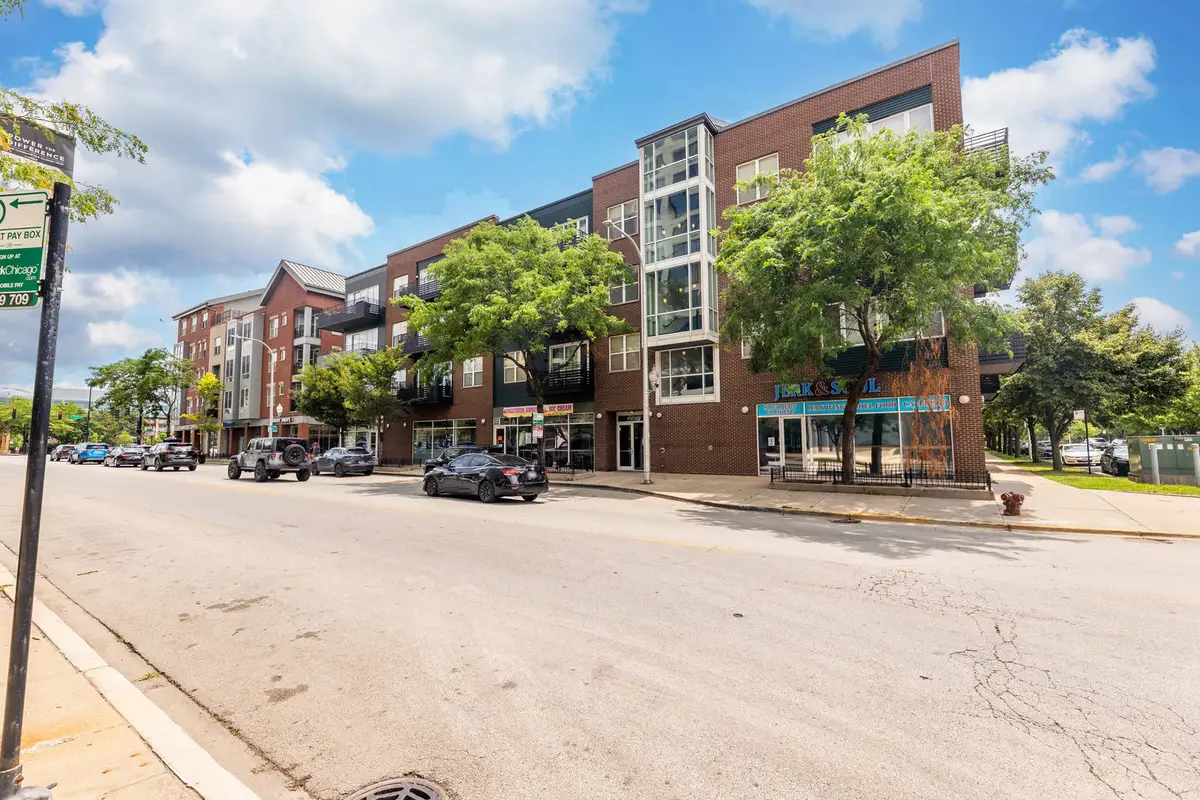 17 W 35th Street #304, Chicago, IL 60616 - #1