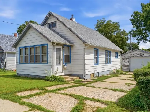 219 Ave E, Rock Falls, IL 61071 - #1
