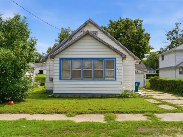 219 Ave E, Rock Falls, IL 61071 - #2
