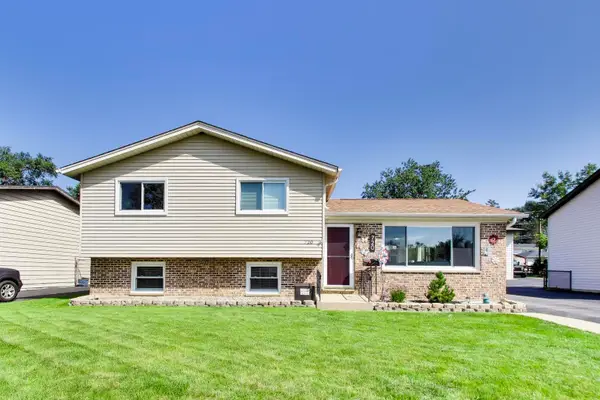 720 Warrior Drive, Round Lake Heights, IL 60073