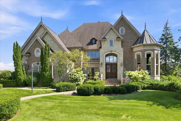 5N155 Prairie Rose Drive, St. Charles, IL 60175