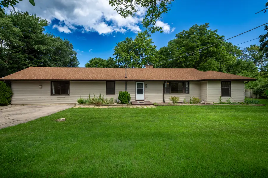 35861 N Fuller Road, Gurnee, IL 60031 - #2