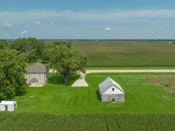 8631 Il Rte 38, Ashton, IL 61006