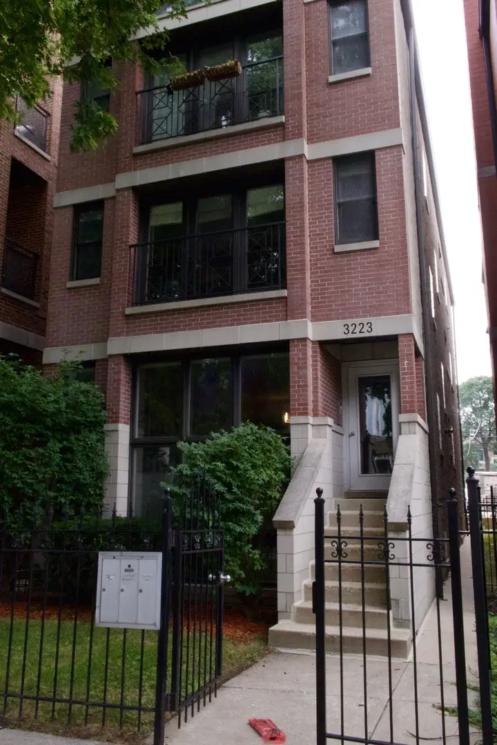 3223 N Racine Avenue #1, Chicago, IL 60657 - #1