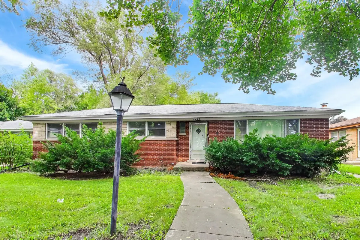 8425 Lawndale Avenue, Skokie, IL 60076 - #1