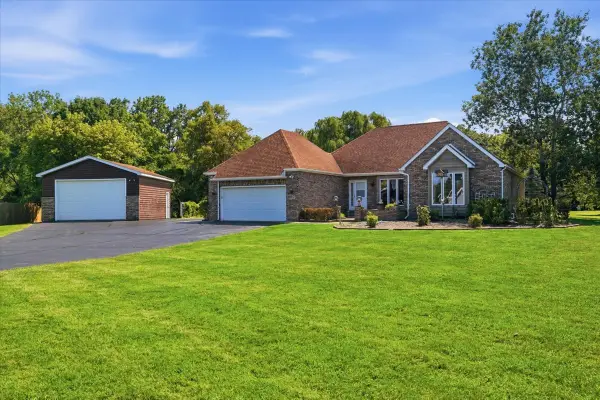 10351 W Prairie Lane, Beach Park, IL 60087