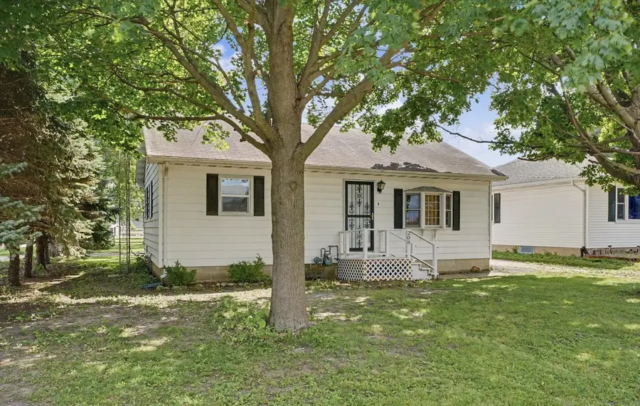 208 N Oak Street, Buckley, IL 60918 - #2