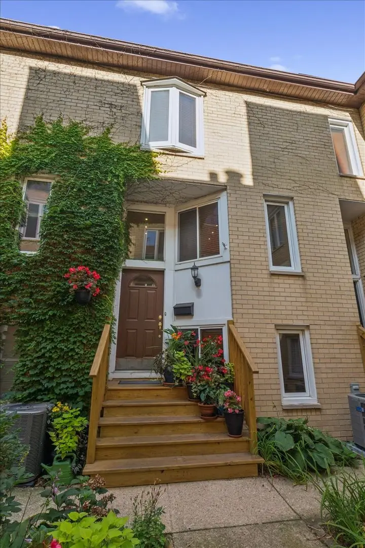 2856 N Burling Street #5, Chicago, IL 60657 - #2