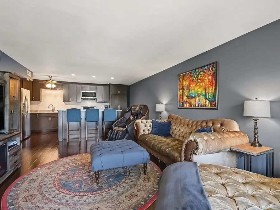 9840 S Pulaski Road #314, Oak Lawn, IL 60453 - #3