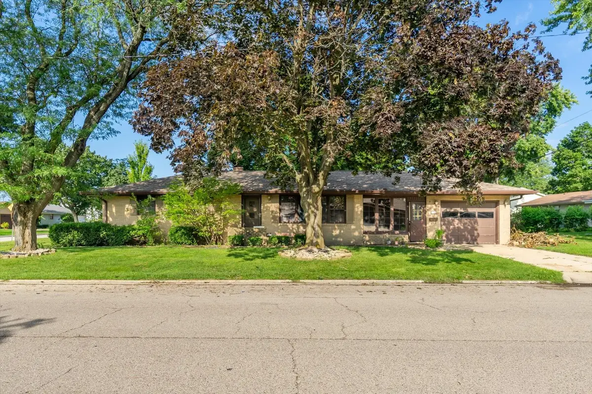 2304 Plum Street, Peru, IL 61354 - #1